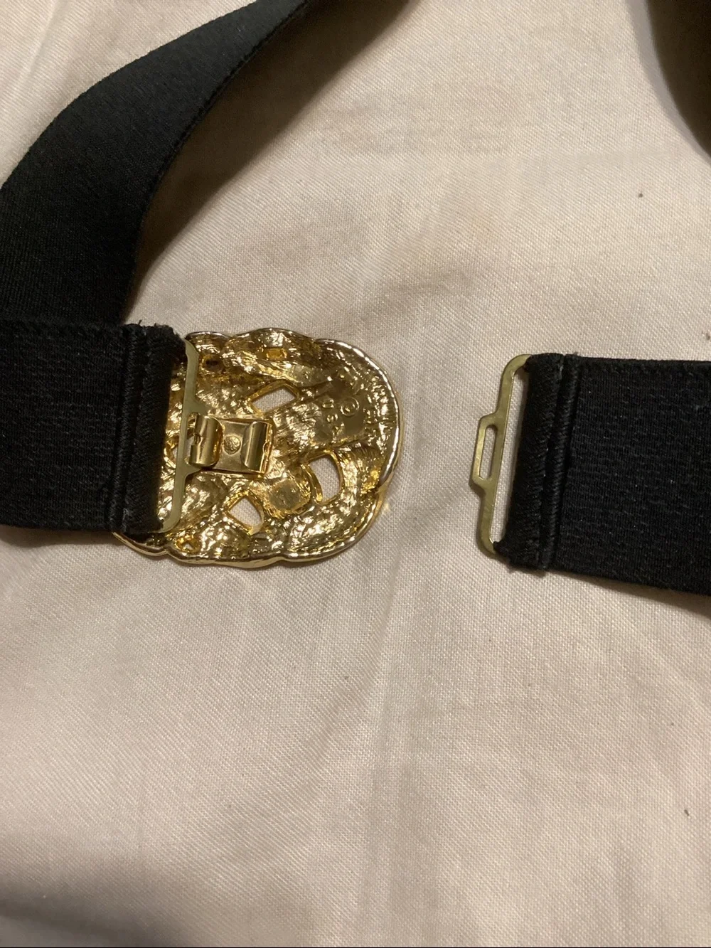 Set of 3 Elastic Waist Belts in Gray, Brown & Black